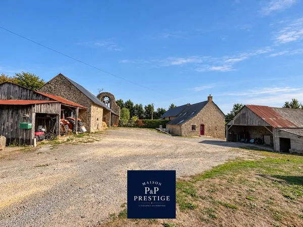 Maison en pierre rénovée sur environ 1,5 hectare