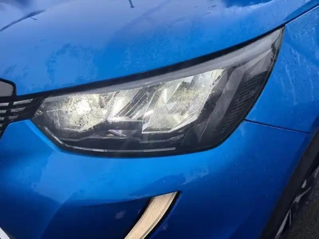 Peugeot 2008 puretech 130 s&amp;s bvm6 allure pack — photo 14