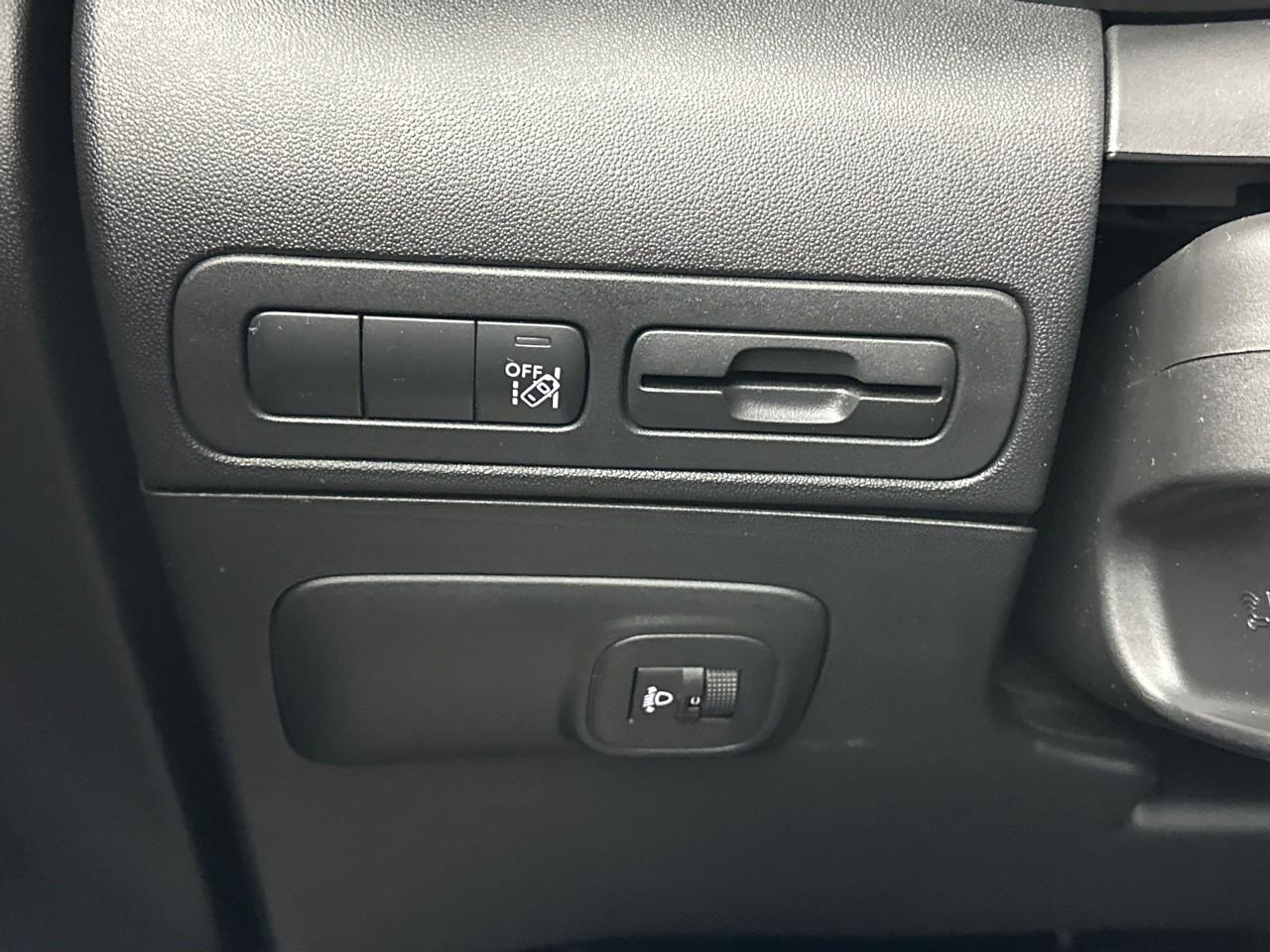 Citroën C3 Aircross puretech 130 s&s eat6 shine — photo 16