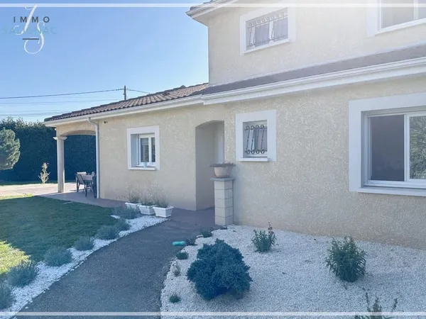 Maison contemporaine à vendre à Viriat 140 m2, 4 chambres,