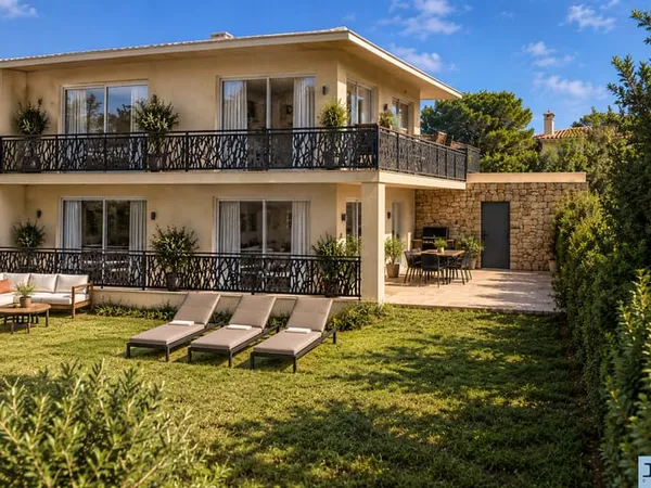 BANDOL- appartement neuf avec jardin, à deux pas des plages