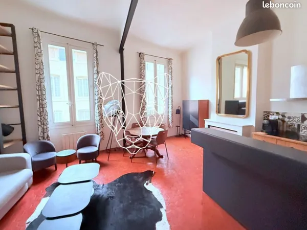 Magnifique F2 de 50 m2 meublé - 100m du Cours Mirabeau