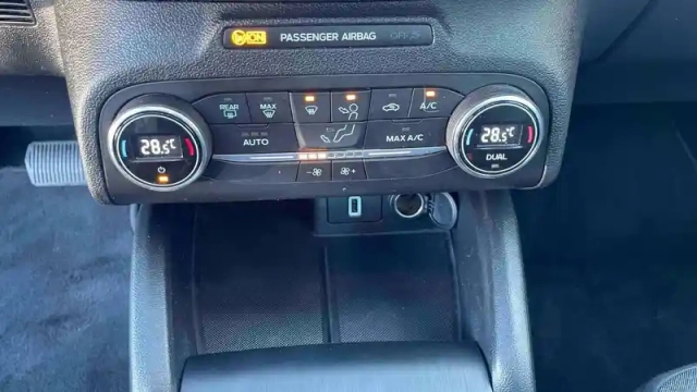 Ford Focus 1.0 ecoboost 125 s&amp;s — photo 9