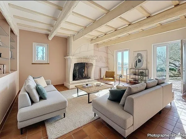 Maison de plain-pied 7 pièces 176 m²