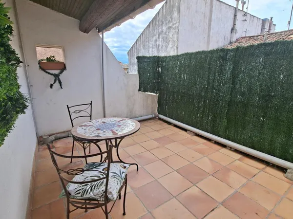 Un appartement avec terrasse