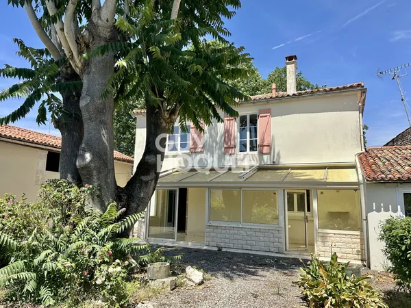 Maison à Rives D'Autise de 127m2