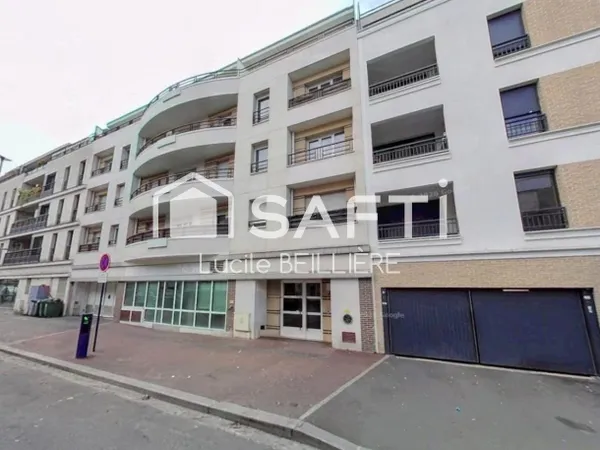 A DRANCY 93700 CENTRE VILLE appartement de 64m2, 3 pièces, 2 chambres, une place de parking intérieu