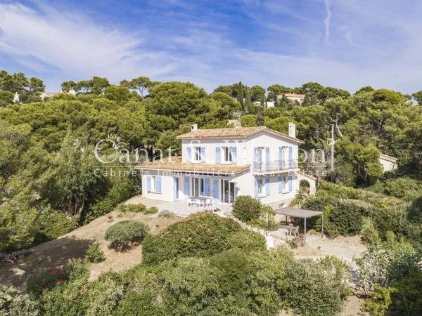Villa 6 pièces 205 m²