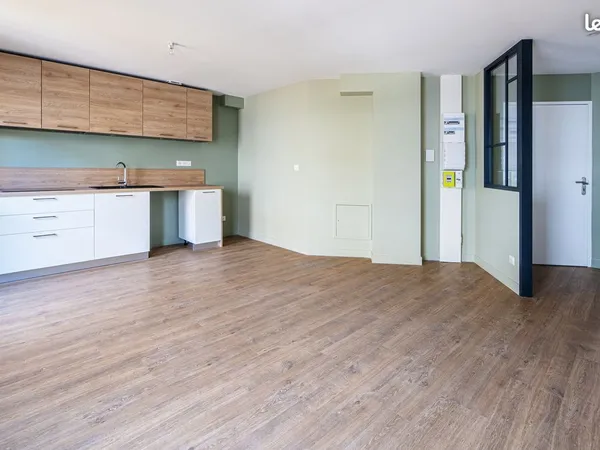 Maison 2 chambres Saint Savin