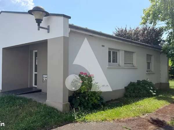 Bureaux 76 m² NIORT