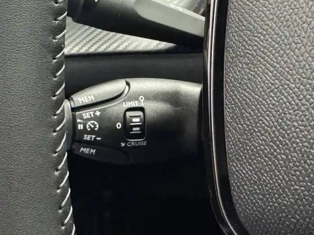 Peugeot 208 100 s&amp;s bvm6 — photo 96