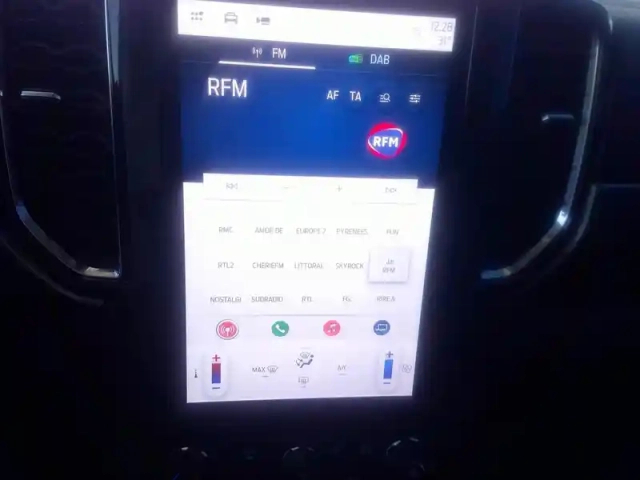 Ford Ranger 2.0 ecoblue 170ch stop&amp;start super cab xlt 4x4 — photo 10