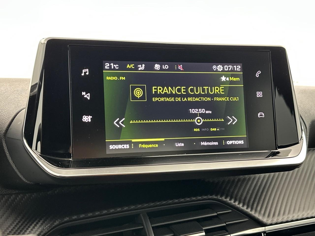 Peugeot 2008 puretech 130 s&s bvm6 allure pack — photo 22