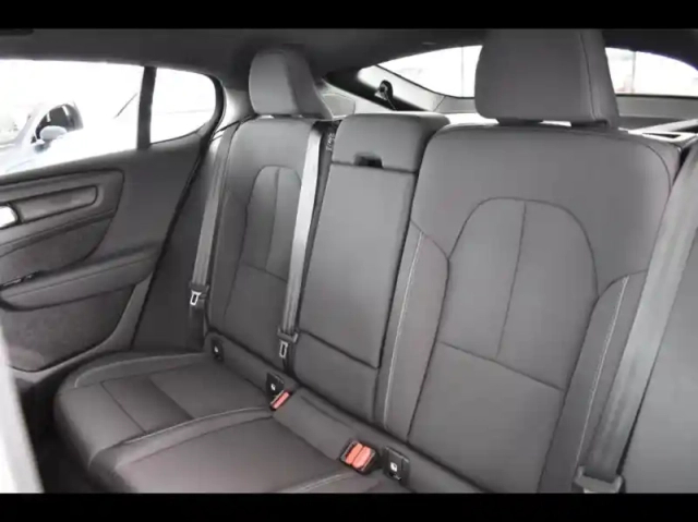 Volvo C40 recharge 231ch plus — photo 14