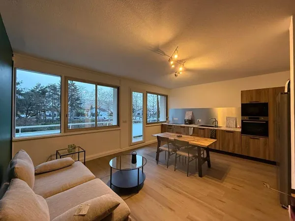 Appartement 6 pièces 13 m²