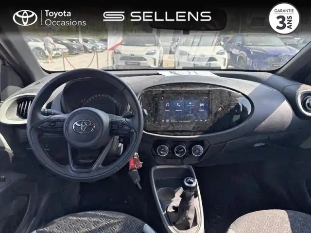 Toyota Aygo X 1.0 vvt-i 72ch design my24 — photo 8
