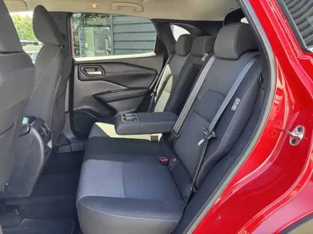 Nissan Qashqai mild hybrid 140 ch — photo 16