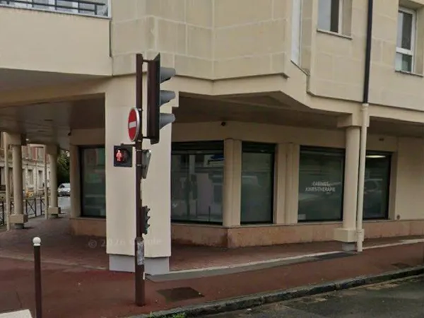 À Louer - Local Commercial 68m² - Montlhery hyper centre (Hors Métiers de Bouche)