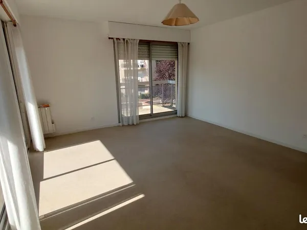 Appartement 2 pièces avec balcon