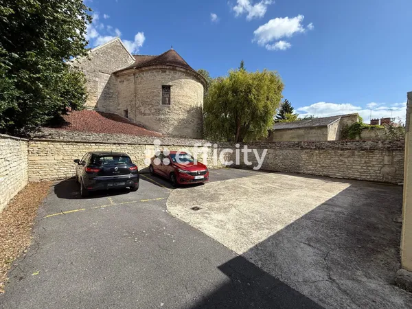 Immeuble 17 pièces 334 m²