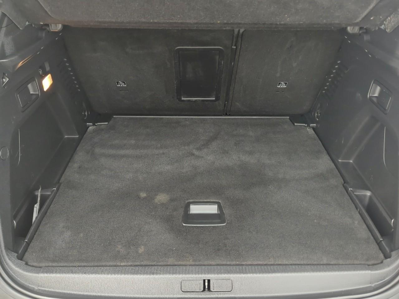 Peugeot 3008 puretech 130ch s&s eat8 allure pack — photo 6
