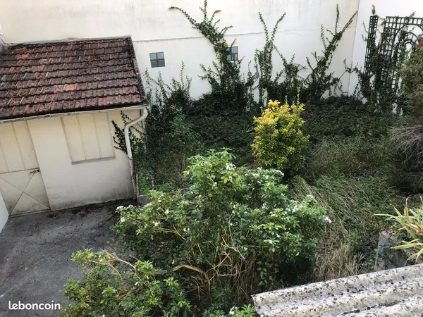 Jardin et potager avec remise