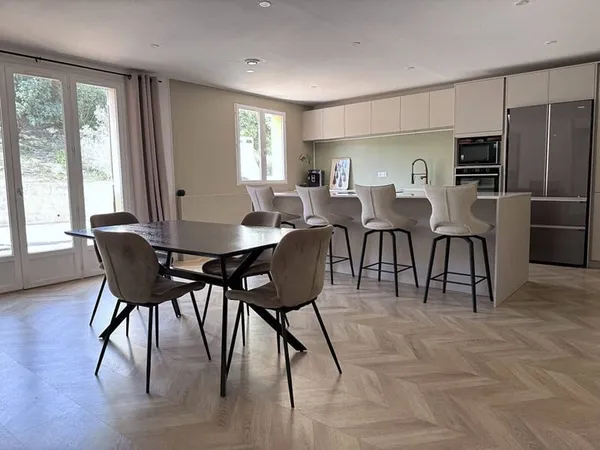 Maison 6 pièces 175 m²