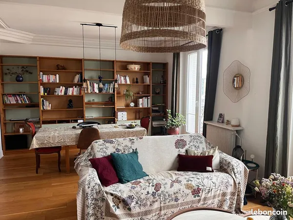 55 m² meublé - Dernier étage ascenseur - Double séjour - Charenton