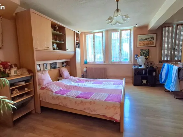 Appartement 2 pièces 136 m²