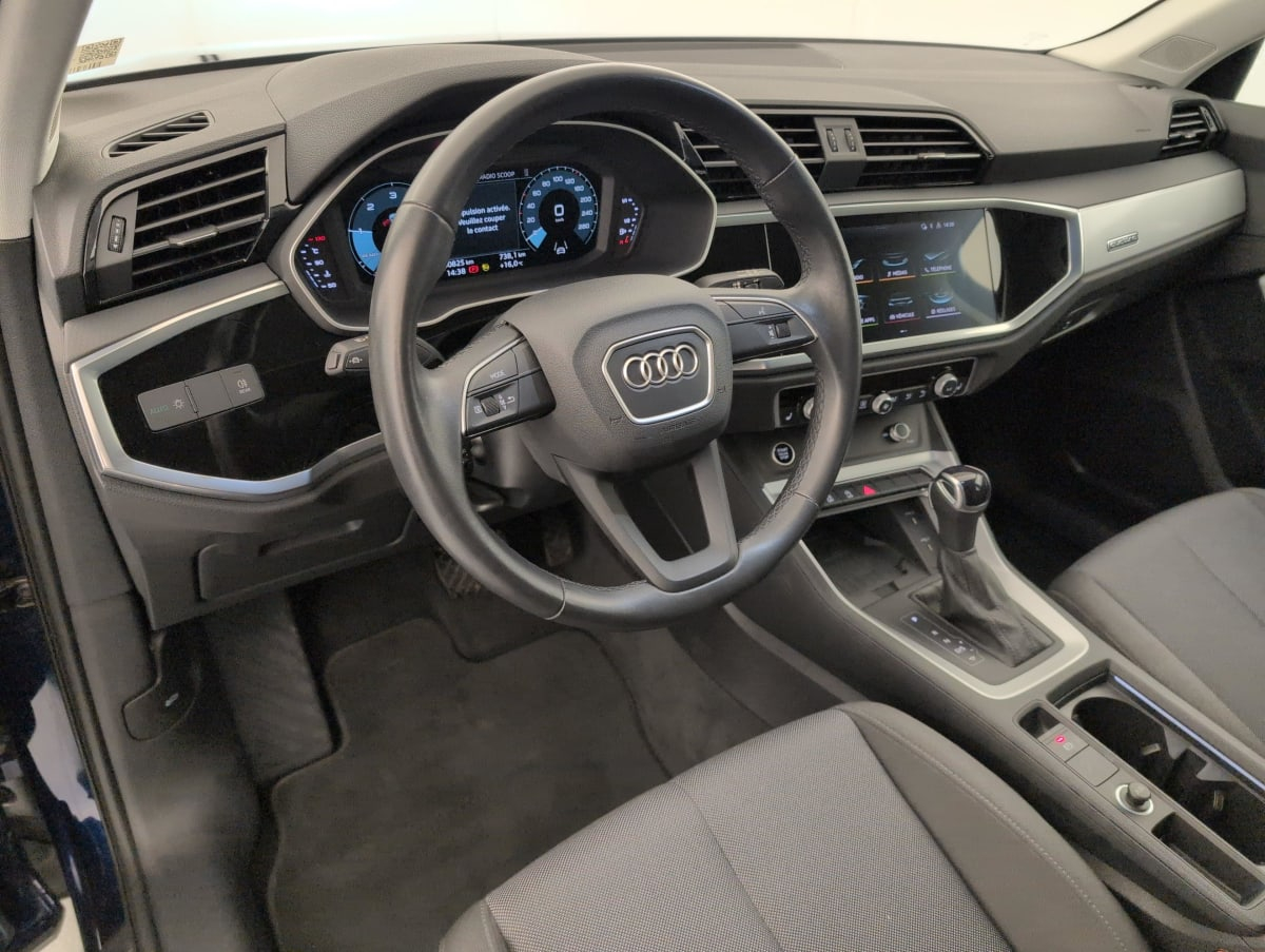 Audi Q3 — photo 15
