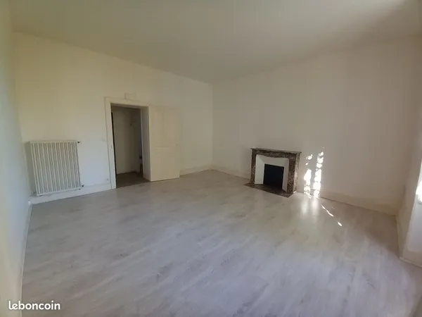 AURILLAC - VOLONTAIRE - APPARTEMENT T1 BIS - 41 m2