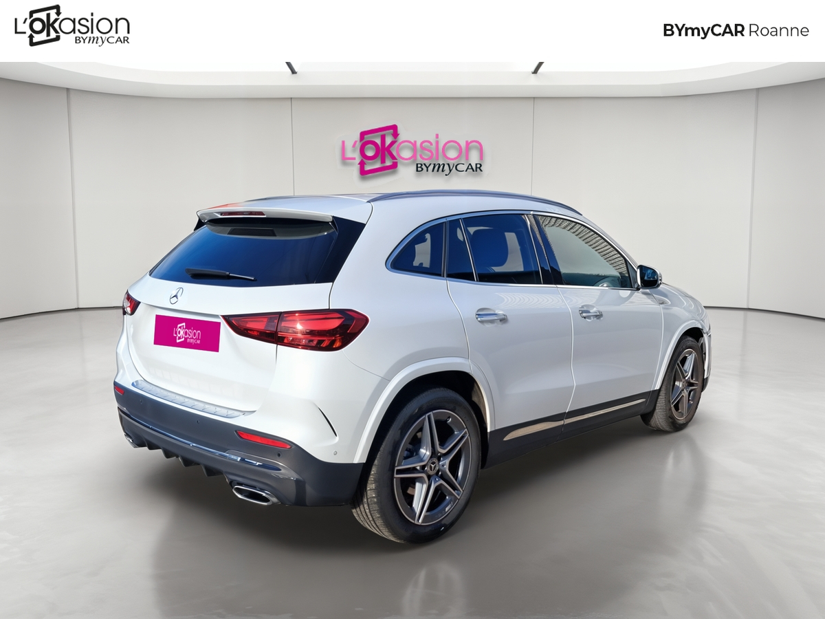 Mercedes GLA 180 7G-DCT — photo 5