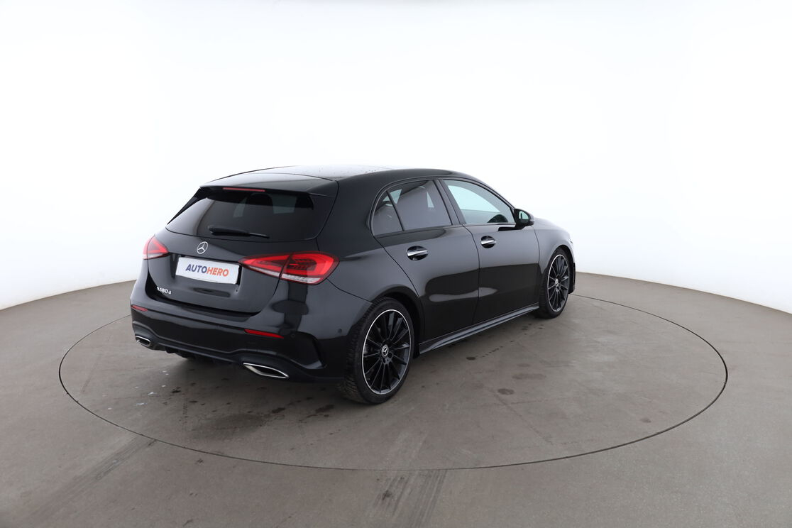 Mercedes-Benz Classe A 180 d AMG Line 8G-DCT — photo 5