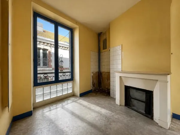 Immeuble de 9 pièces de 254 m² à Orléans