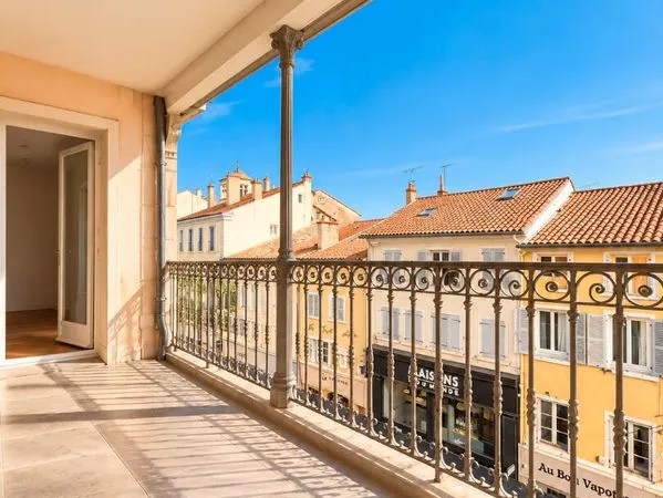 Appartement 4 pièces 98 m²