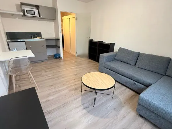 Appartement refait proche fac de lettre