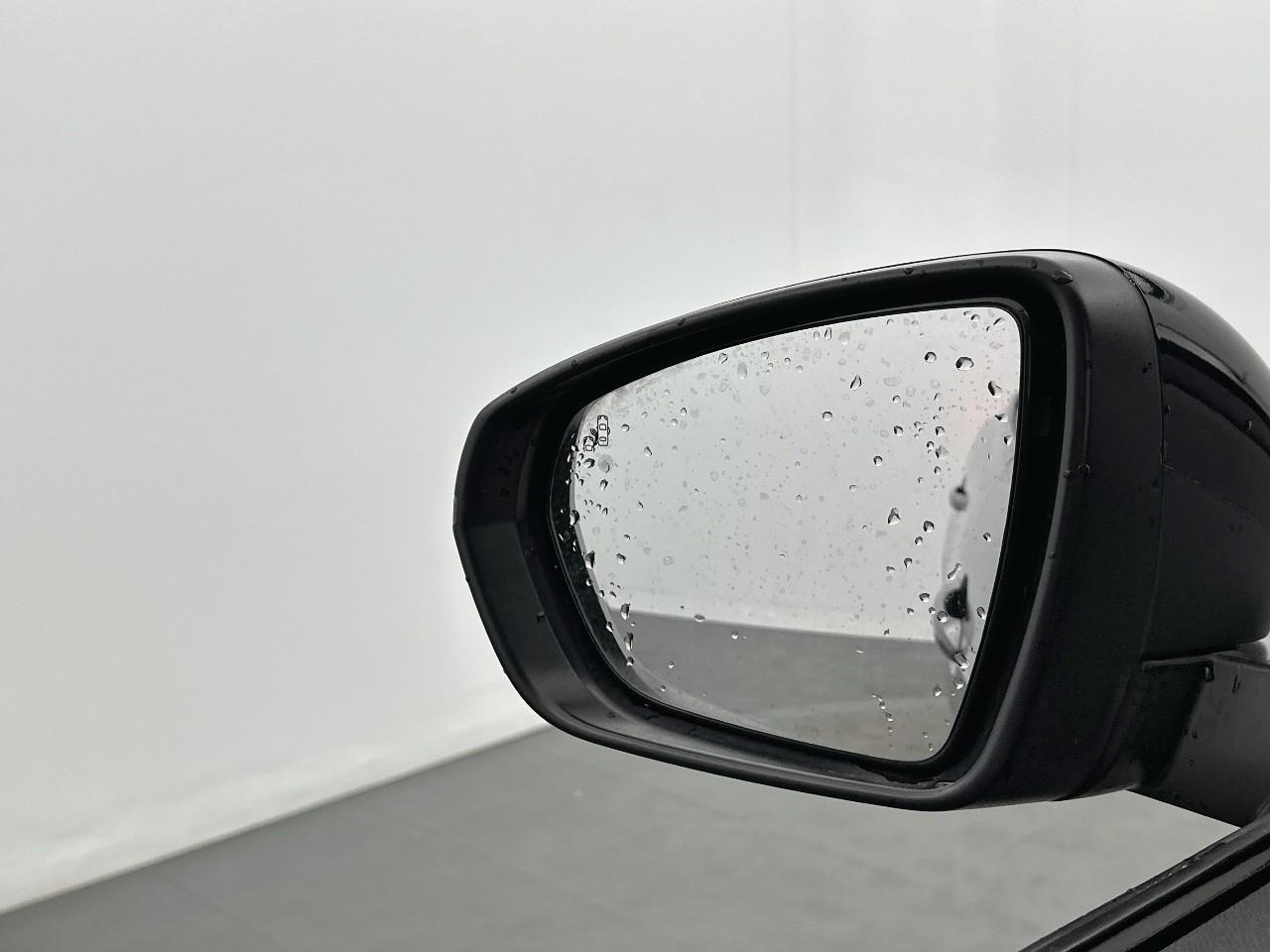 Peugeot 3008 hybrid 225 e-eat8 allure — photo 32