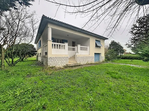 Grande maison familiale aux beaux volumes ? Sainte-Livrade-sur-Lot