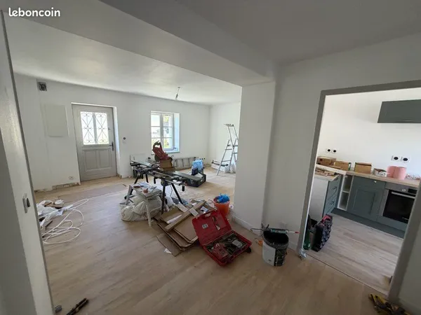 A RÉSERVER, Appartement T3 de 67 m² climatisé avec jardin privatif de 105 m2, parking et local vélo 