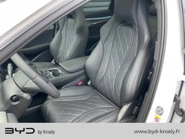 Byd Sealion 7 excellence awd — photo 19