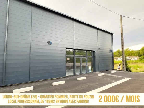 Local professionnel de 169m2 environ sur la route du Pouzin
