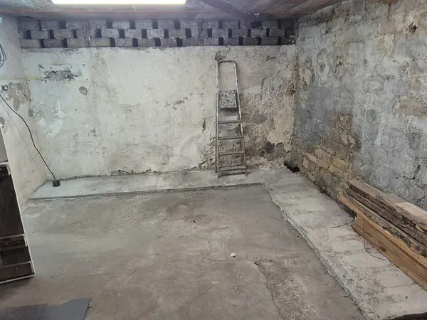 Cave - Levallois Perret - Rue Danton