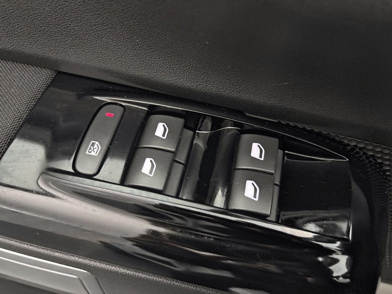 Citroën C3 puretech 110 s&s eat6 shine — photo 17