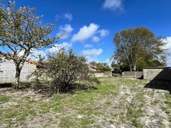 Terrain 447 m²