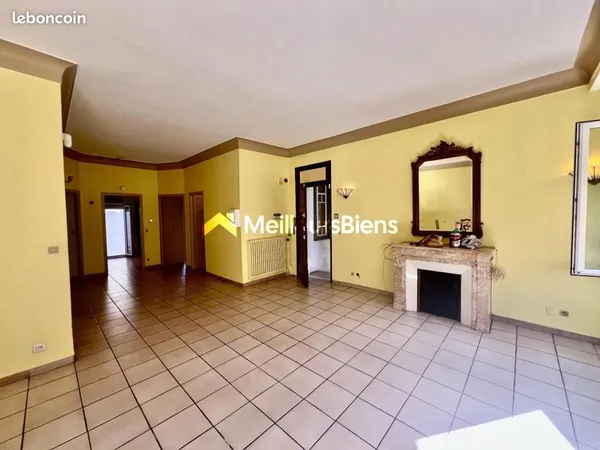 Appartement 4 pièces 94 m²
