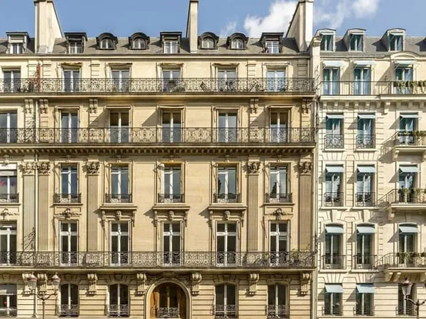 Bureaux 4 pièces 143 m²