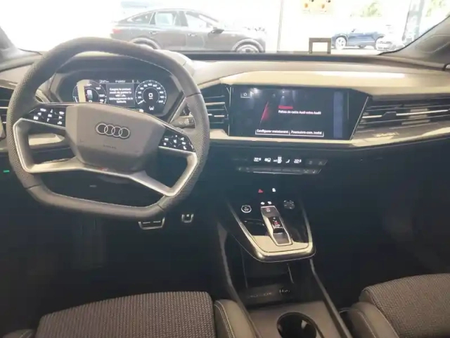 Audi Q4 E-Tron 45 285 ch 82 kwh — photo 6