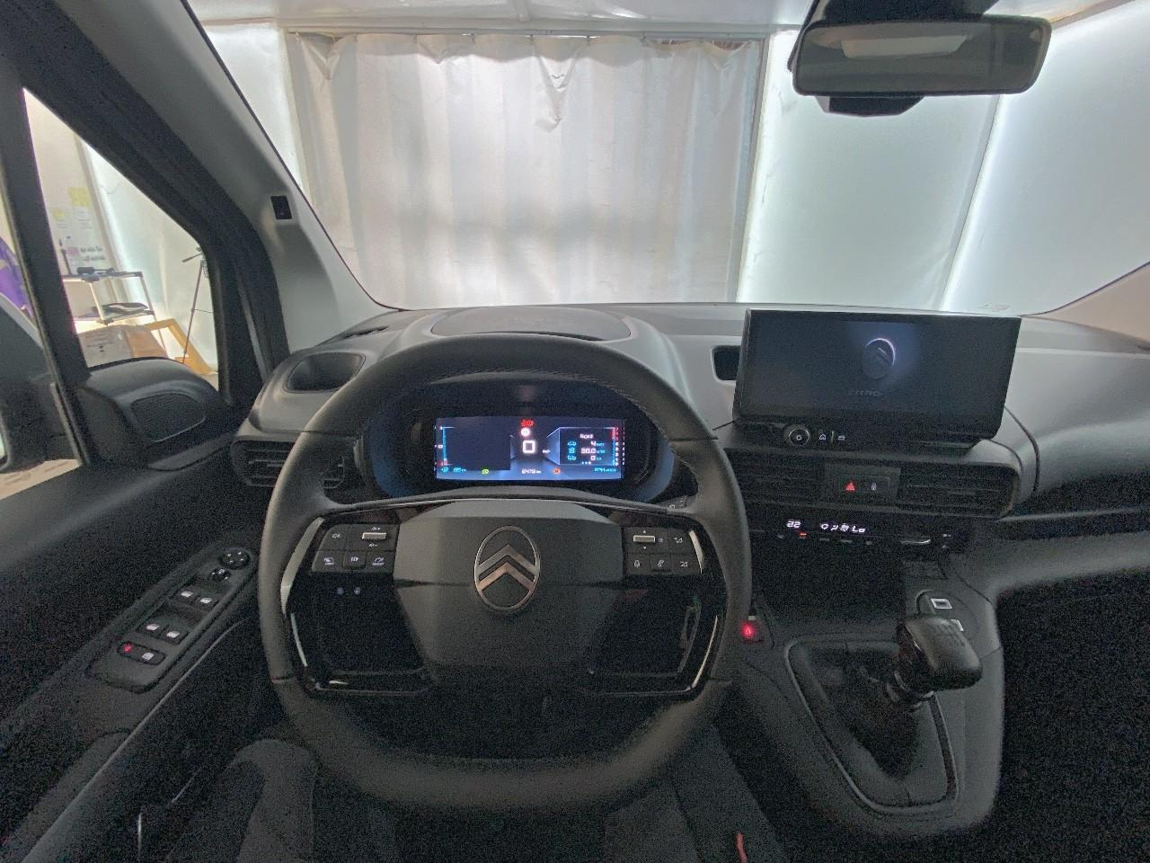 Citroën Berlingo diesel 100 ch m manuelle max — photo 12