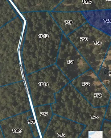 Bien agricole et foncier Vente Flayosc  10000m² 10000€