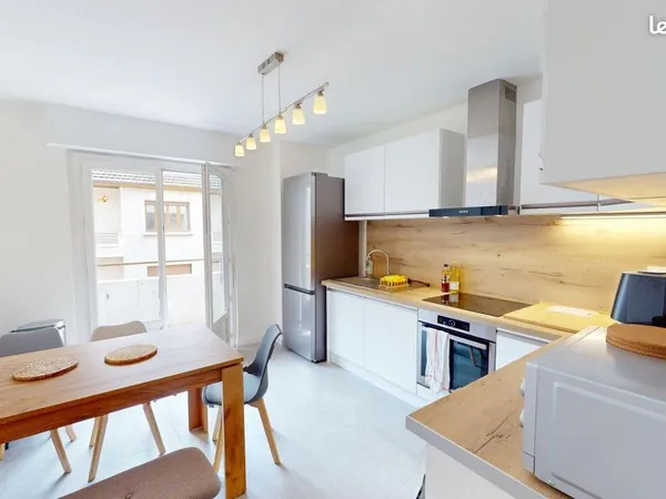 Chambre 4 pièces 65 m²